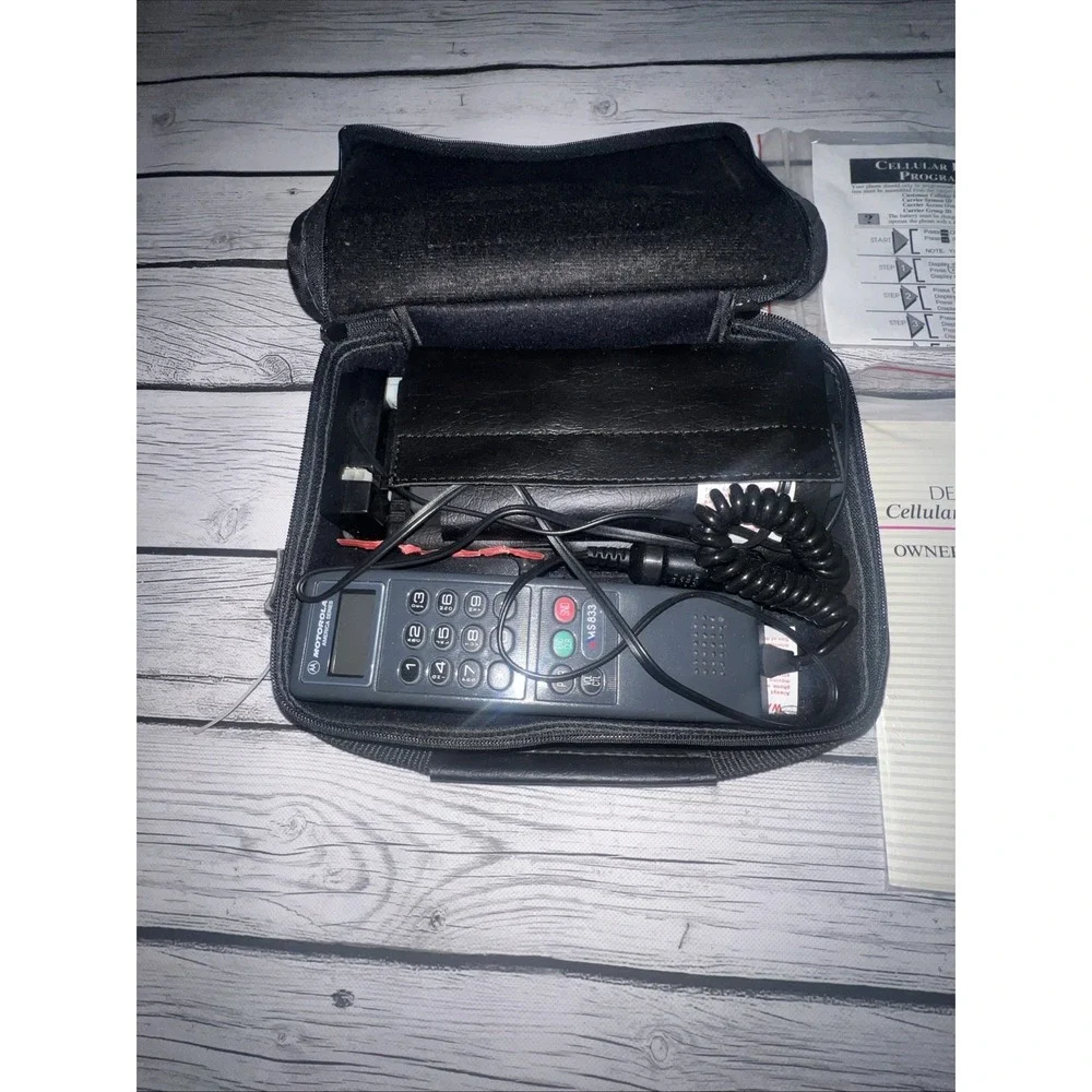 Retro Car Cell Phone Cellphone Motorola Cellular One Portable Bag Telephone Case